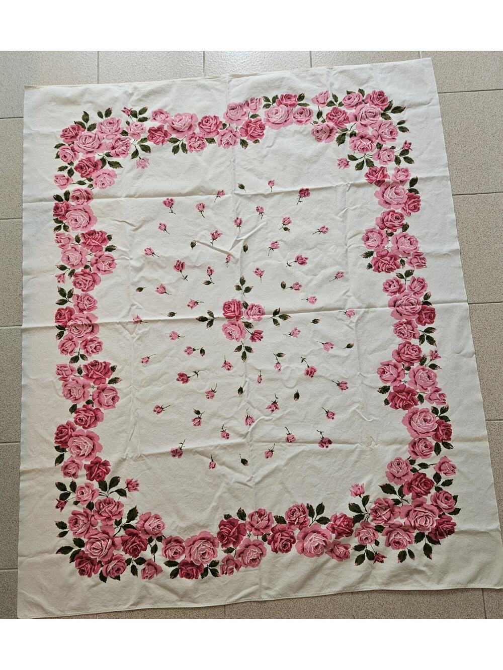 Vintage Floral Tablecloth – Pink Rose Bouquet & Border Print Grannycore, Country